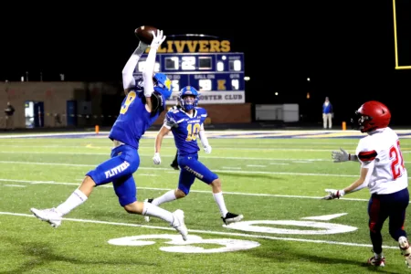 Flivvers improve to 7-0